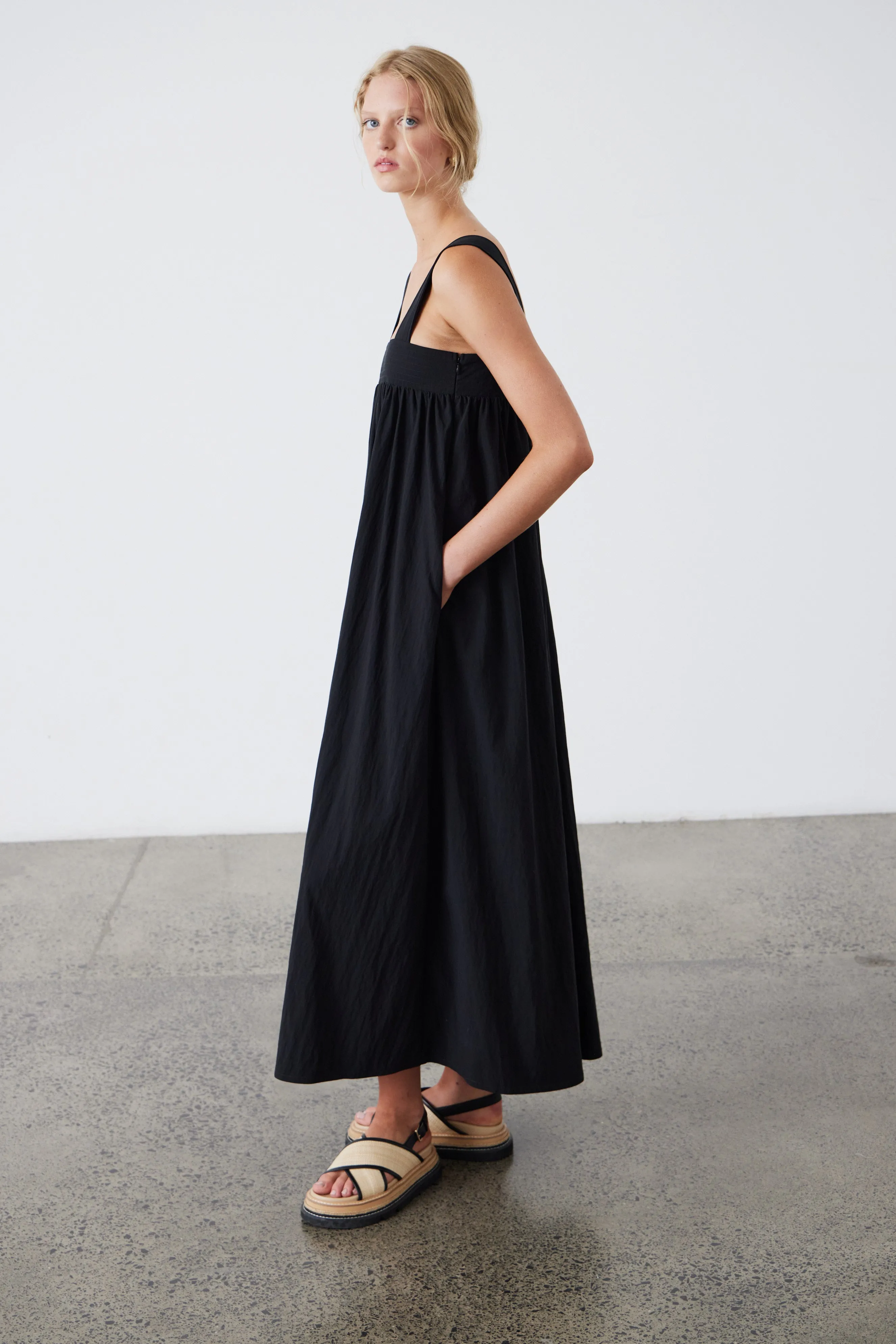 Ana Dress - Black