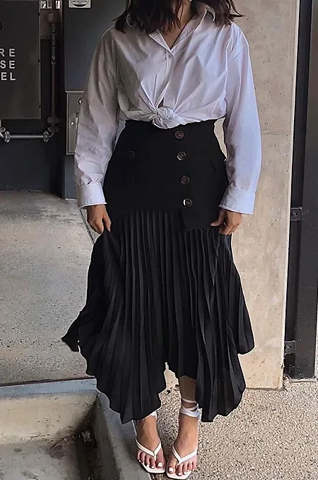 ‘Auberge’ Pleated Skirt