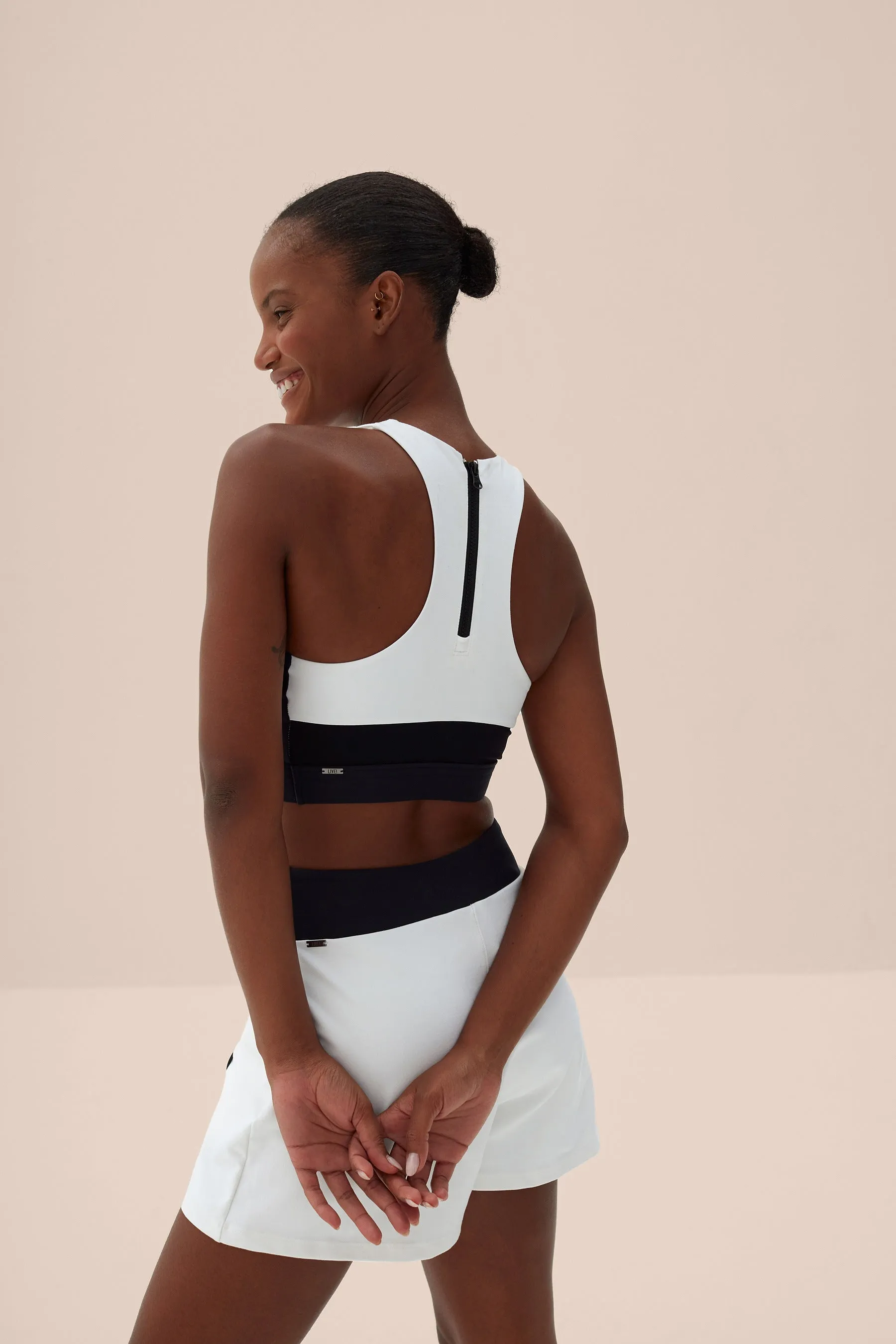 B&W Neopren® Zip-Up Sports Bra