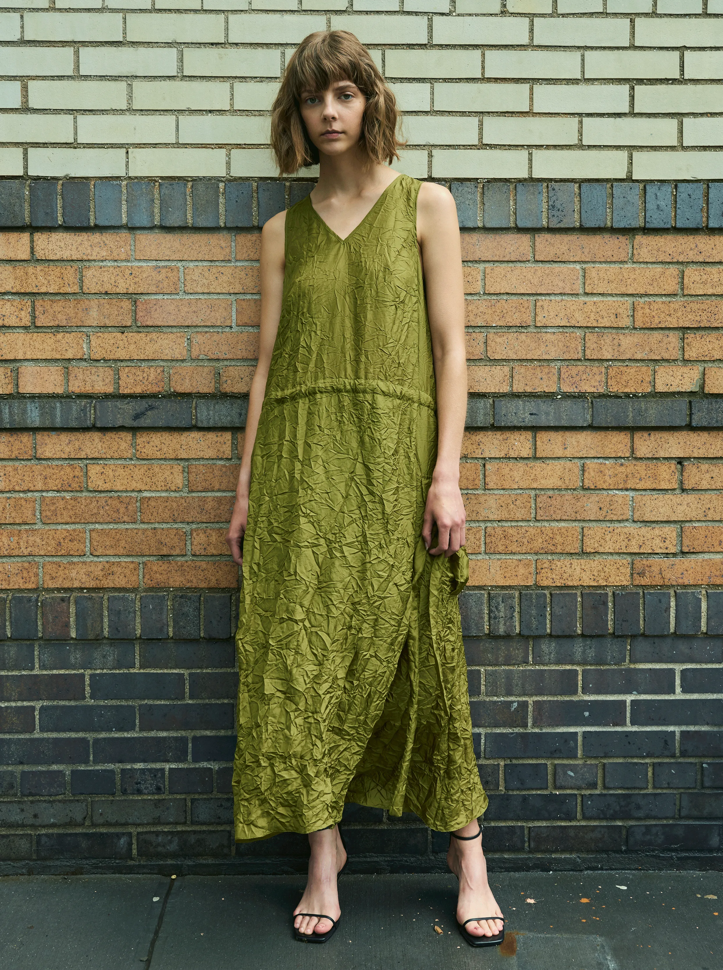 CRINKLE SILK CARGO DRESS, ARMY GREEN