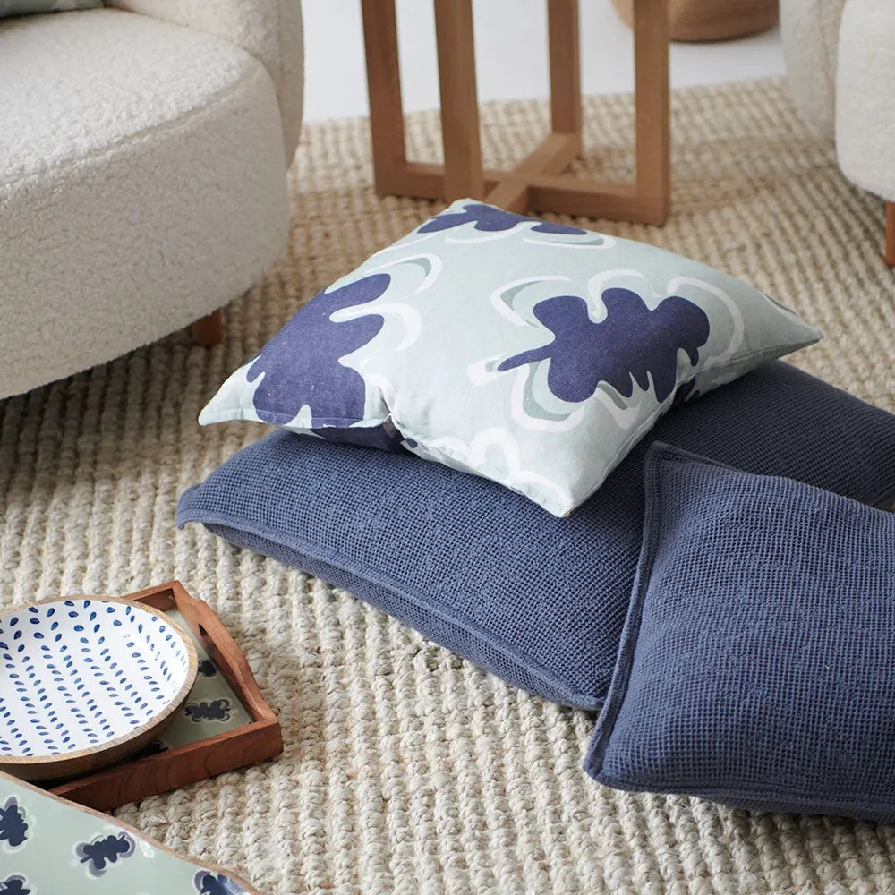 Gidget Sea mist/Navy Cushion