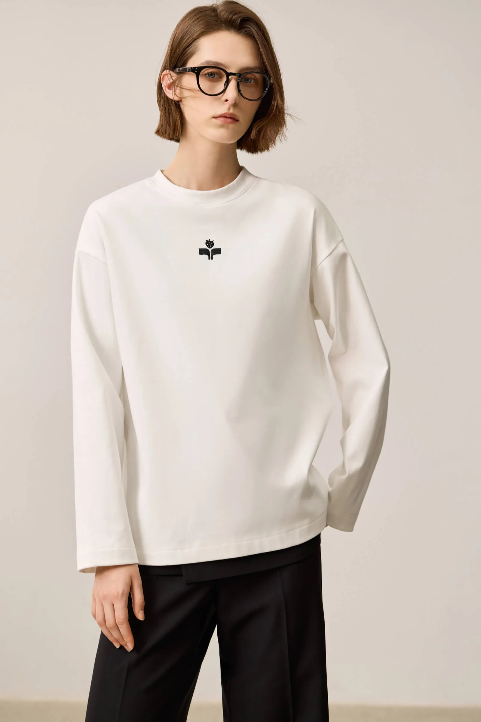 LILY Minimalist Long Sleeve Crewneck T-Shirt