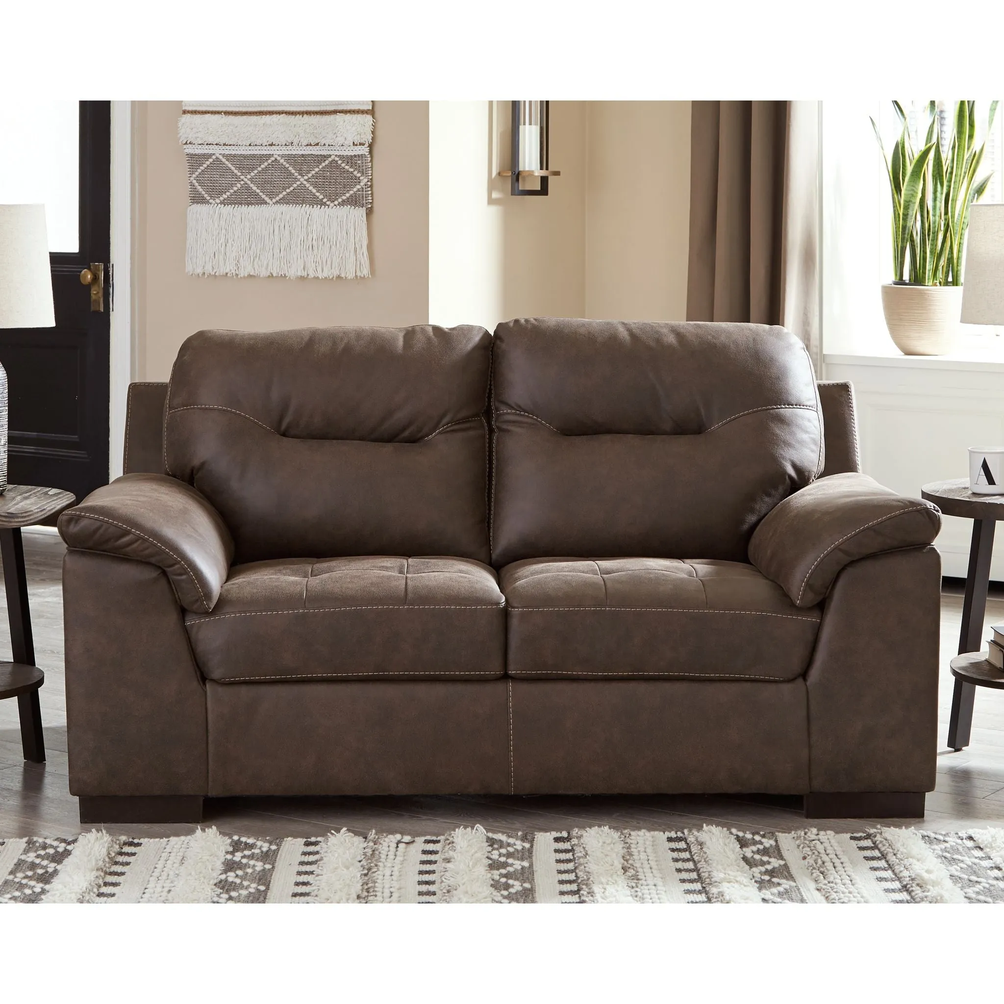 Maderla Loveseat