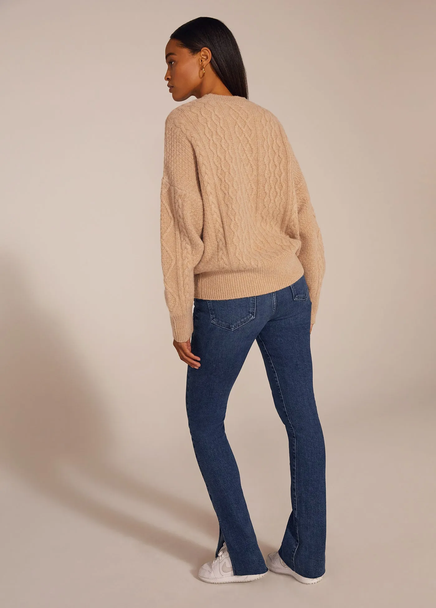 THE OVERSIZED CABLE SWEATER